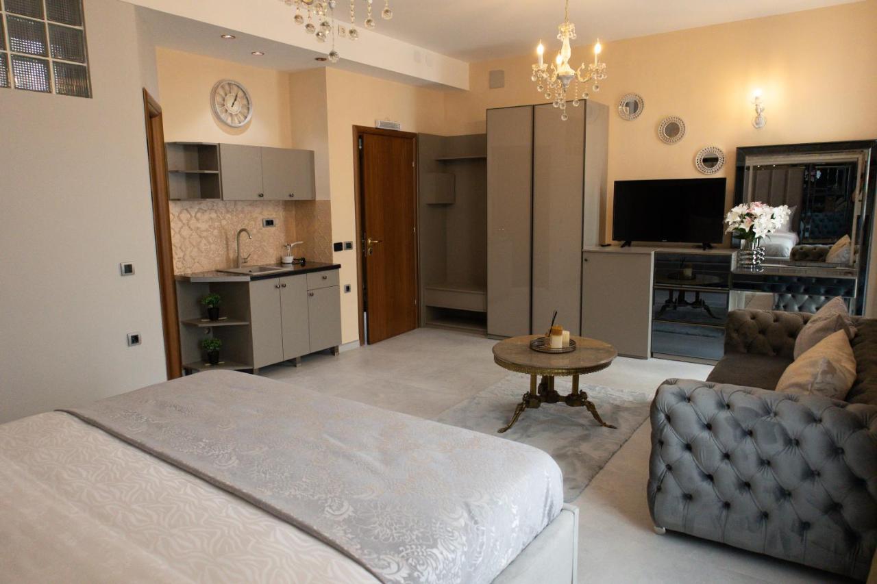 All Elevens 11 Apartments บิโตลา ภายนอก รูปภาพ