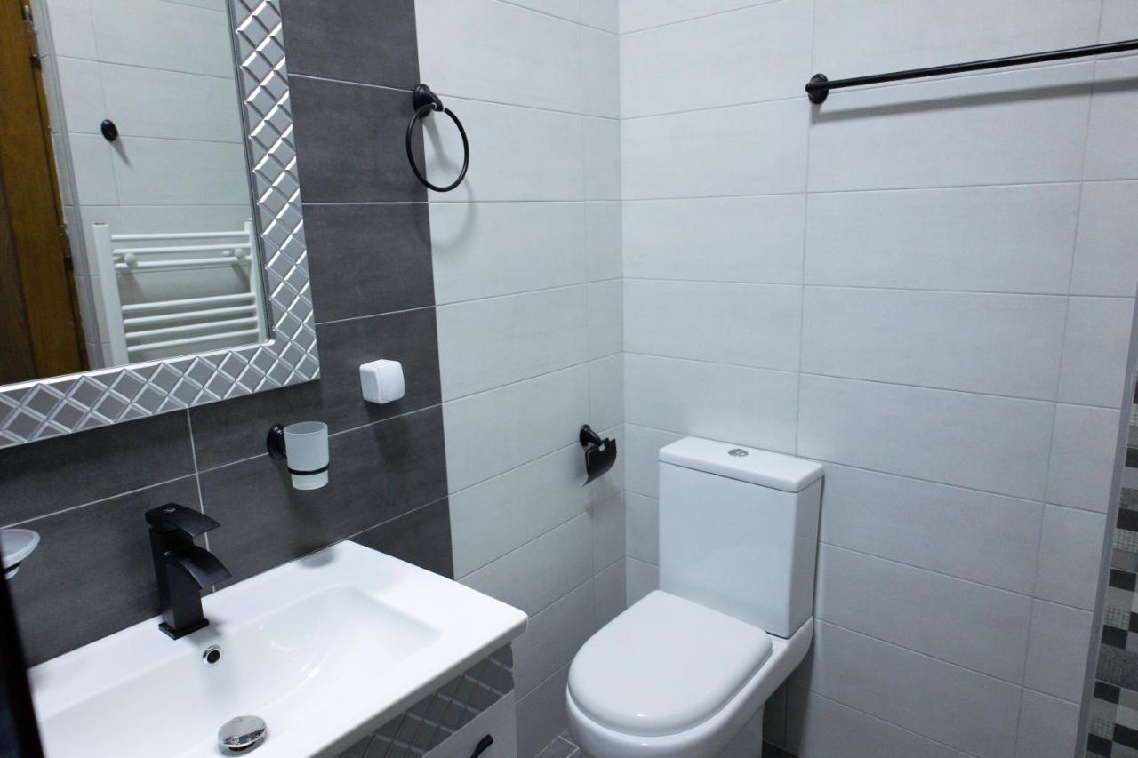 All Elevens 11 Apartments บิโตลา ภายนอก รูปภาพ